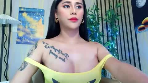 xxmissjuliaxx online show from March 16, 12:25 am