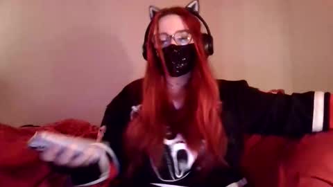 Snapshot of xxmommyraexx chatting on October 23, 11:49 pm Mommy online show from October 23, 11:49 pm