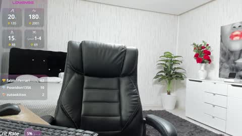 Snapshot of xxsecretdesirexx chatting on February 26, 1:25 am xxsecretdesirexx Catalina online show from February 26, 1:25 am