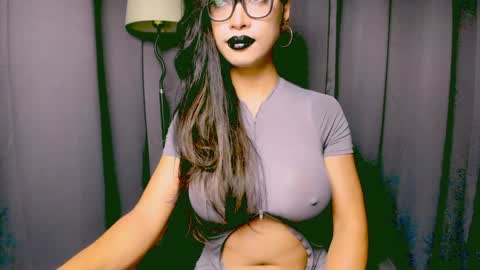 Lara online show from December 27, 9:00 pm