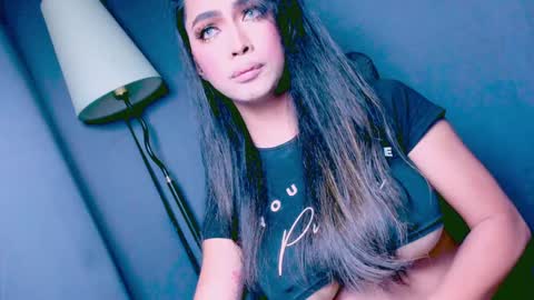 Lara online show from January 9, 6:47 pm