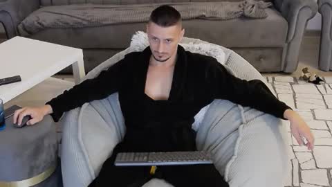 xxx_alejandro online show from October 2, 8:07 pm