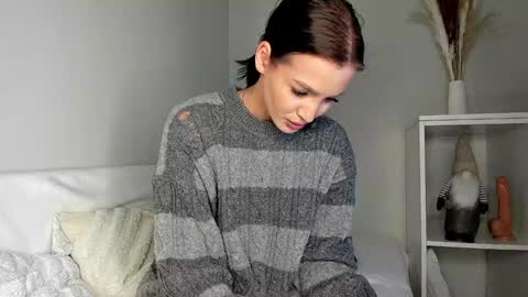 Snapshot of xxx_leila chatting on December 5, 10:17 am xxx_leila online show from December 5, 10:17 am