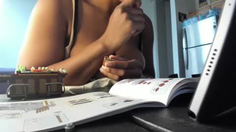 Danielle online show from February 10, 9:25 pm