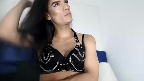 xxxestefany online show from March 10, 10:18 am