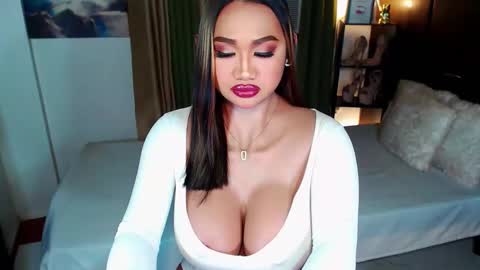 OLIVIA online show from January 15, 6:08 pm