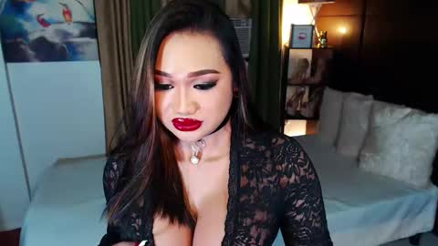 OLIVIA online show from February 16, 9:48 pm