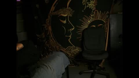 xxxjrstrokesxxx online show from February 25, 2:03 am