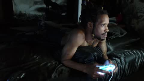 xxxjrstrokesxxx online show from September 27, 10:18 pm