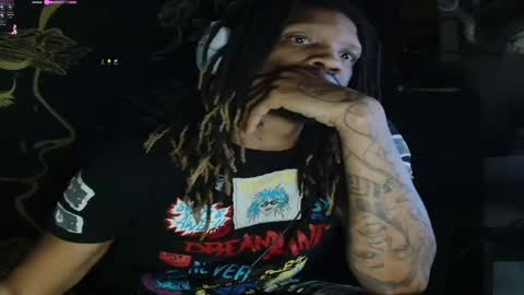 xxxjrstrokesxxx online show from February 21, 3:01 am