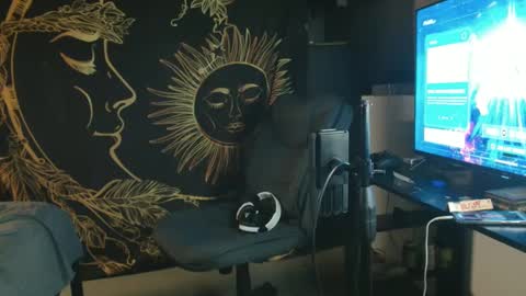 xxxjrstrokesxxx online show from February 26, 4:49 pm