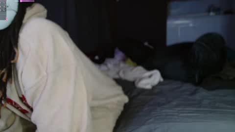 xxxjrstrokesxxx online show from March 10, 7:22 am