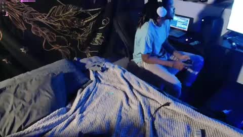 xxxjrstrokesxxx online show from March 1, 10:53 pm