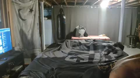 xxxjrstrokesxxx online show from September 9, 4:07 pm