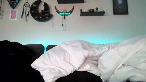 Snapshot of xxxlolalovexxx chatting on October 21, 5:45 am Lola online show from October 21, 5:45 am