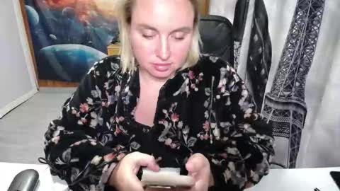 Lana online show from October 11, 7:17 pm