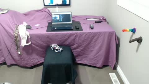 Snapshot of xxxxbrad chatting on February 4, 10:13 pm xxxxbrad online show from February 4, 10:13 pm