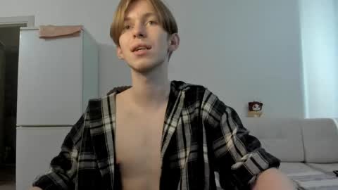 y0ursteve online show from May 11, 11:06 am