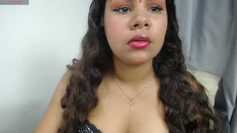 yazhini online show from June 3, 2:44 pm