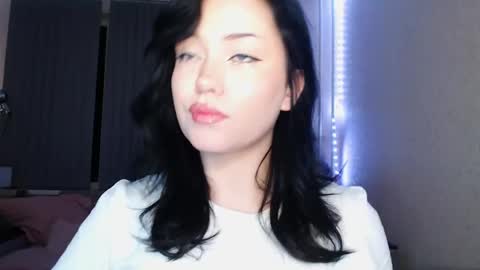 Yami online show from April 1, 6:38 pm