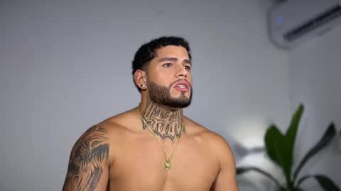 yamp sambrano online show from November 2, 1:38 am