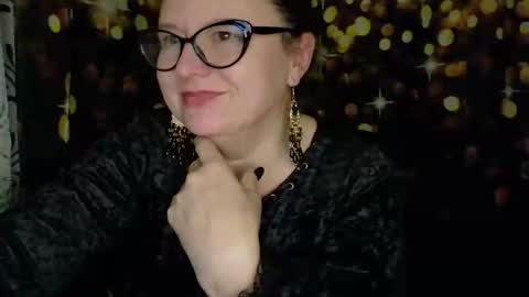 Anika online show from December 14, 8:04 pm