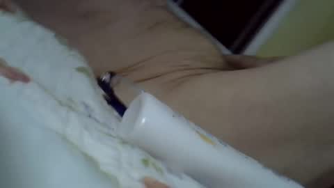 Snapshot of yannisv chatting on December 10, 2:48 am yannisv online show from December 10, 2:48 am