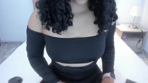 yara10_ online show from April 18, 12:07 pm