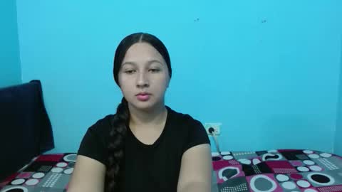 yara_breeze online show from May 27, 1:57 am