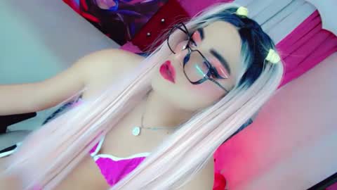 yarethrousss online show from October 9, 6:08 am