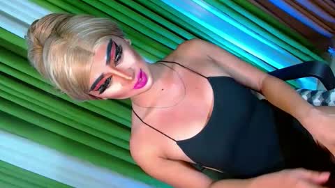 miss yasii online show from September 29, 7:24 pm