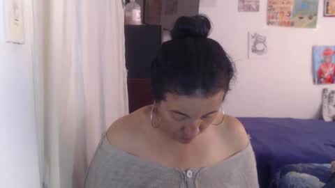 yasmin_love85 online show from May 26, 3:29 pm