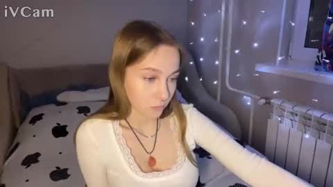 yasmina online show from January 13, 6:37 pm