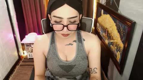 yassiered online show from March 26, 8:41 am