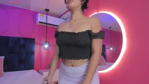 Yazmin online show from February 11, 2:21 pm