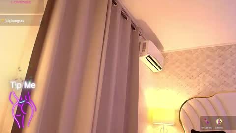  YazminJenner  online show from June 6, 7:14 am