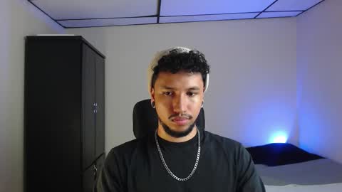 yeff online show from November 2, 3:17 am