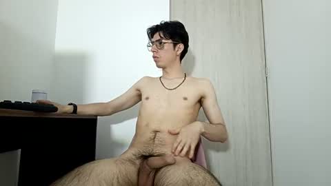 Yeffiehung online show from June 30, 7:56 pm