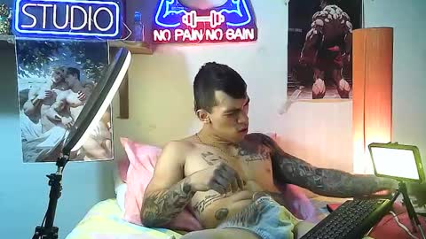 yeisoncastellanos1999 online show from September 29, 11:48 pm