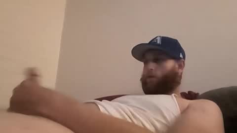 Snapshot of yekim69 chatting on October 31, 1:06 am Jennmike online show from October 31, 1:06 am