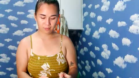 yella hope online show from February 26, 1:25 pm