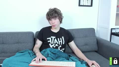 Yen online show from October 12, 7:45 am