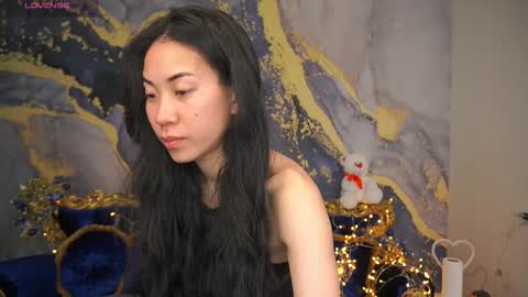 yennstar online show from March 28, 6:31 pm