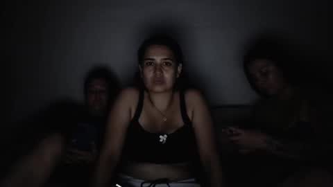 yessica and andres online show from October 15, 4:16 am