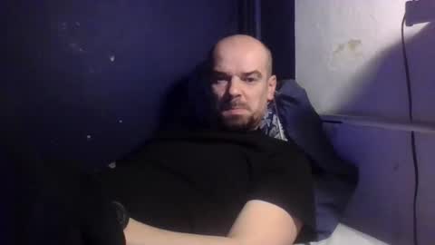 yewloo online show from February 13, 7:21 pm