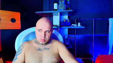 yingandyangg online show from March 21, 5:35 am