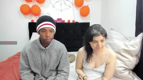 yinyyanghot online show from October 31, 10:26 am