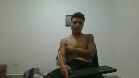 yissus_20 online show from October 14, 7:06 pm