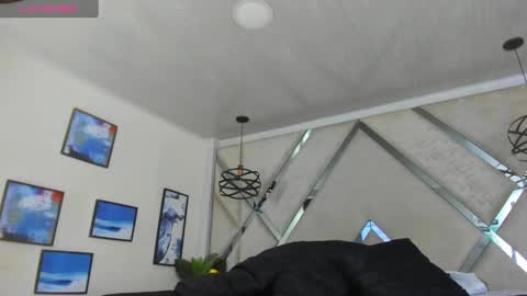 Yiyo online show from February 14, 4:26 am