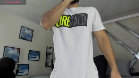 Yiyo online show from March 5, 4:13 am